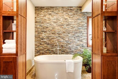 5322 Black Oak Dr, Fairfax, VA 22032 - photo 5