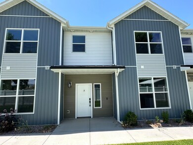 5570 Trueman Unit B, Pocatello, ID 83202 - photo 2