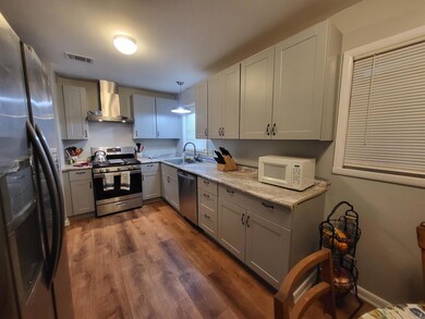 724 Locust Dr, Jonesboro, AR 72401 - photo 4