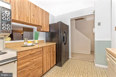 9707 Softwater Way, Columbia, MD 21046 - photo 4