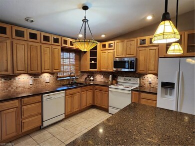 15711 Sunny Crest Ln, Fort Myers, FL 33905 - photo 3