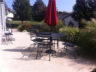 4508 Troxell Dr, Whitehall, PA 18052 - photo 7