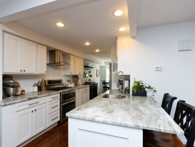 38 Whaler Ln unit 38, Quincy, MA 02171 - photo 2