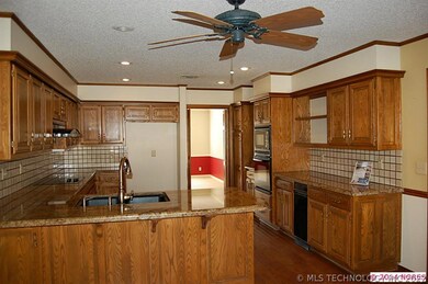 2604 Kensington Way, Bartlesville, OK 74006 - photo 4