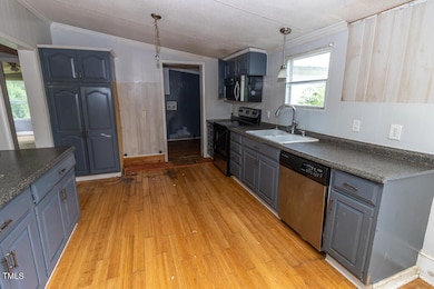 Listing Photo-11