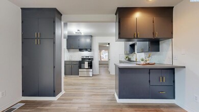 2206 W 1st Ave, Kennewick, WA 99336 - photo 7