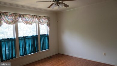 10 Chippewa Ct, Silver Spring, MD 20906 - photo 4