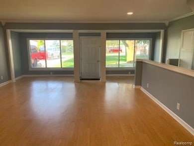 1410 Airway, Waterford, MI 48327 - photo 4