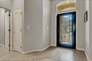 1915 N Peppertree St, Visalia, CA 93291 - photo 4