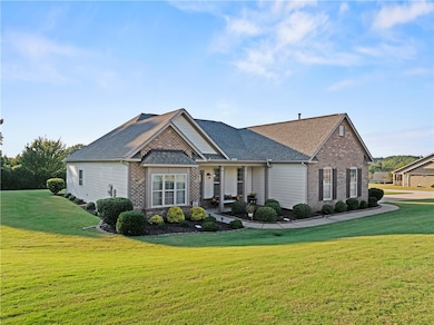 1003 Hillcrest Ct, Anderson, SC 29621 - photo 3