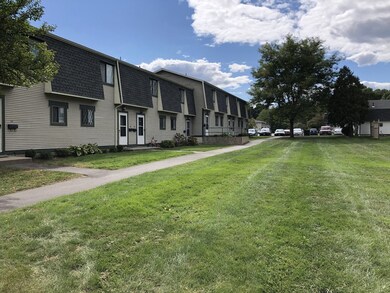 170 E Hadley Rd unit 130, Amherst, MA 01002 - photo 4