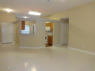 8127 Corky Ct E, Jacksonville, FL 32244 - photo 2