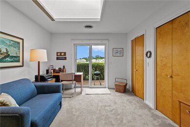 148 Windward Ln, Bristol, RI 02809 - photo 5