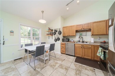 1165 Sterling Pointe Dr, King, NC 27021 - photo 5