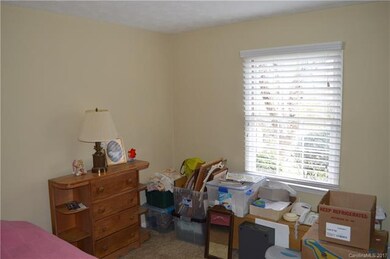 5 Holly Hill Ct, Asheville, NC 28806 - photo 5