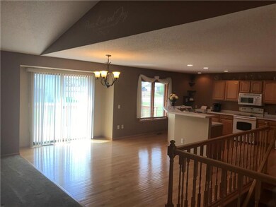 3026 White Oak Ln, Eau Claire, WI 54703 - photo 7