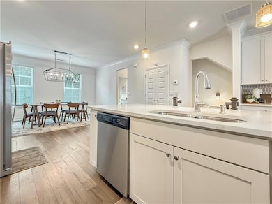 1160 Kendron Ln unit 16, Atlanta, GA 30329 - photo 6