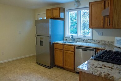 12 Garfield St unit 12, Quincy, MA 02169 - photo 4