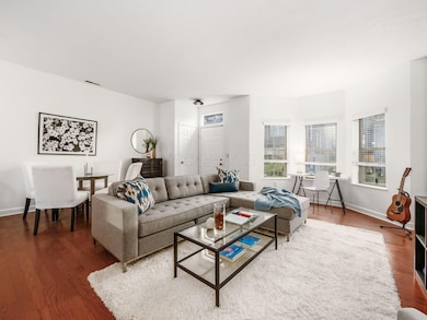 46 W Russell St, Columbus, OH 43215 - photo 3