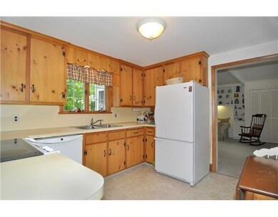 11 Grant Ln, Cumberland, RI 02864 - photo 4