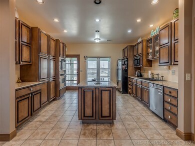 10220 N Sheridan Rd, Sperry, OK 74073 - photo 7