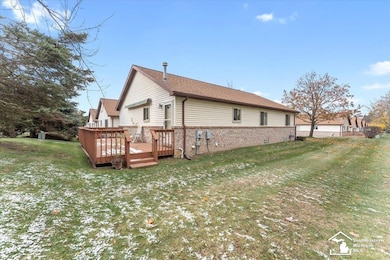 6262 E Morgan Cir, Westland, MI 48185 - photo 3