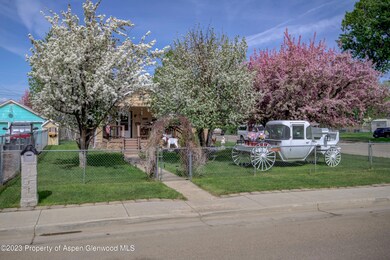 690 Pershing St, Craig, CO 81625 - photo 4