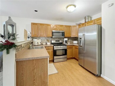 6818 Hunt Dr, Macungie, PA 18062 - photo 7