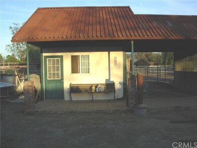 Tack Room in front, separate feed room in back. Br