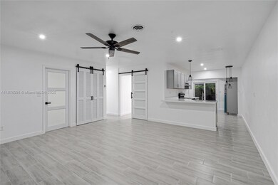 7516 NW 44th Ct unit B, Coral Springs, FL 33065 - photo 5