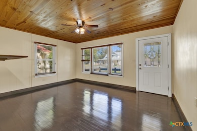 927 N Union Ave, New Braunfels, TX 78130 - photo 6