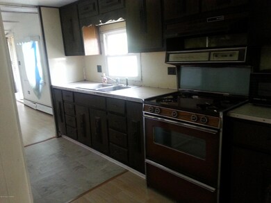 748 Coon Rd, Dallas, PA 18621 - photo 5