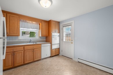 11 Emmeline Ave, Waltham, MA 02452 - photo 6