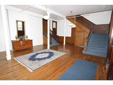 Lobby/Reception.