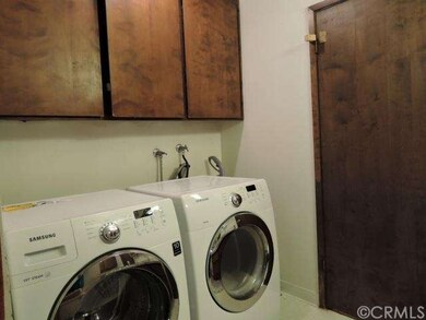 LAUNDRY AREA