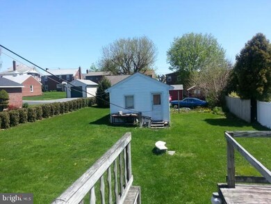 321 Ridge Ave, New Holland, PA 17557 - photo 2