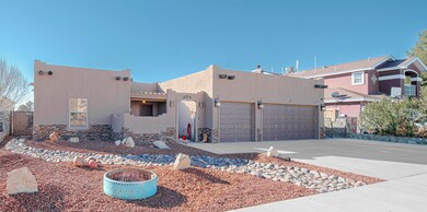 13804 Desert Highlands Ln, Horizon City, TX 79928 - photo 3