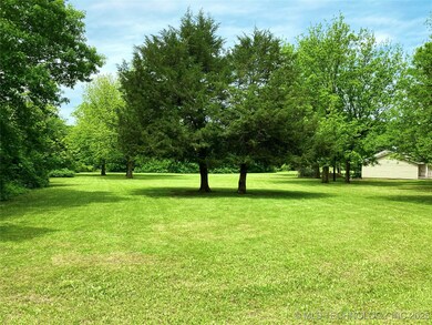 3814 E Dripping Springs Rd, Cushing, OK 74023 - photo 5