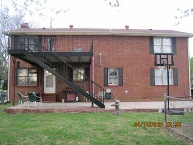 215 Riggs Ave, Portland, TN 37148 - photo 6