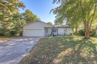 1637 S Ash Place, Broken Arrow, OK 74012 - photo 2