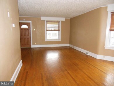 1140 Stirling St, Coatesville, PA 19320 - photo 5
