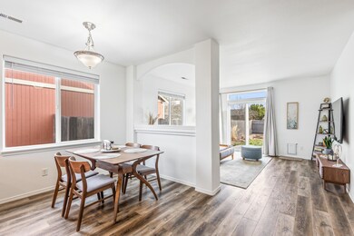 3244 SW Peridot Ave, Redmond, OR 97756 - photo 3