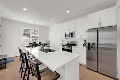 8283 W Joshua Tree Ln, Magna, UT 84044 - photo 3