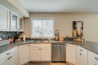 3024ManitobaLn_0016