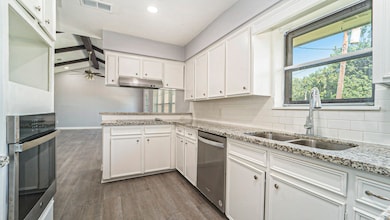 3008 Columbia St, Baytown, TX 77521 - photo 6