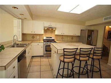 10220 Ridgewood Dr, El Paso, TX 79925 - photo 5