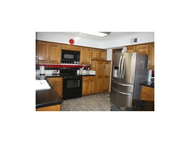 Kitchen with tons of counter and cabinet space