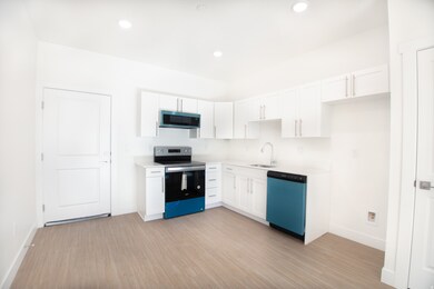 2085 N Main St unit 301, Sunset, UT 84015 - photo 4