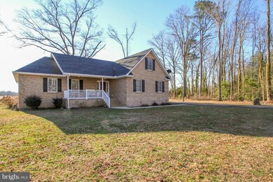 614 Latane Dr, Colonial Beach, VA 22443 - photo 2