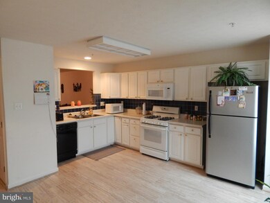 213 Oliver Heights Rd, Owings Mills, MD 21117 - photo 2